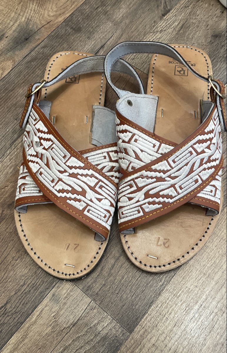 D'Classicos Mexican Embroidered Leather Huarache Tire Sole Sandals Size 27 US 9