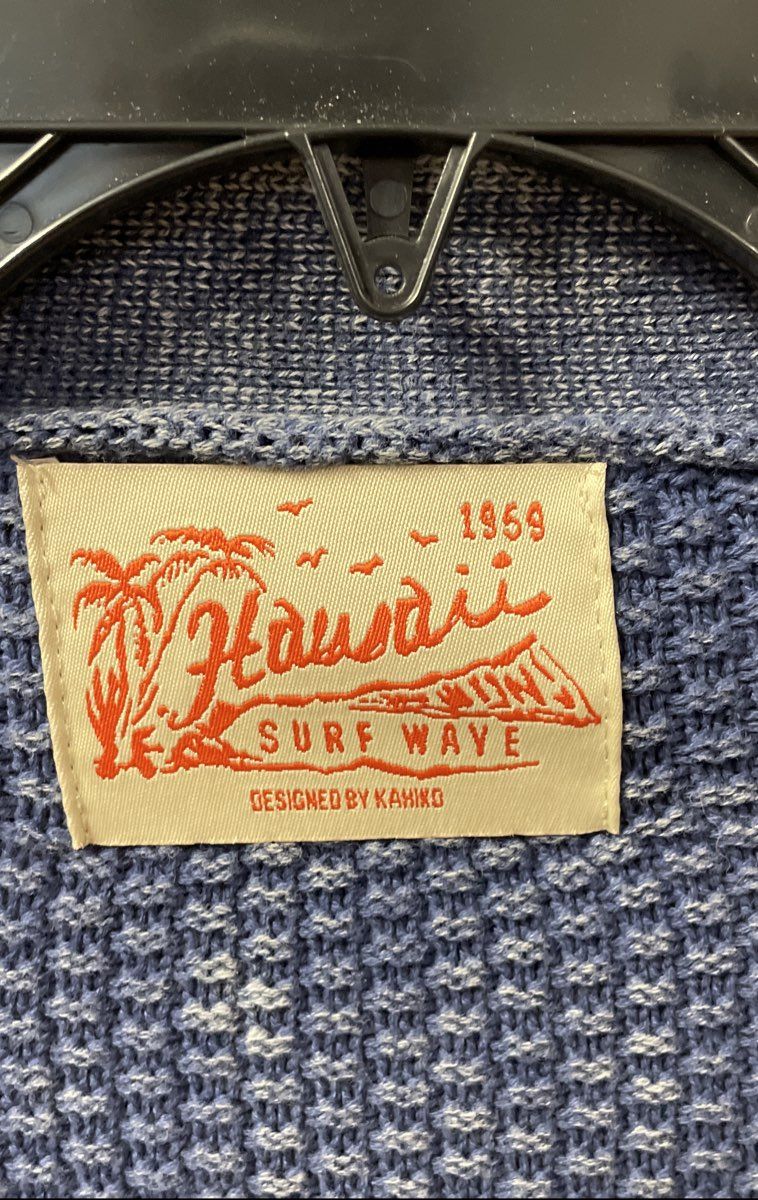 Hawaii Surf Wave Women's Blue Oversized Single Button Textured Cardigan Sweater