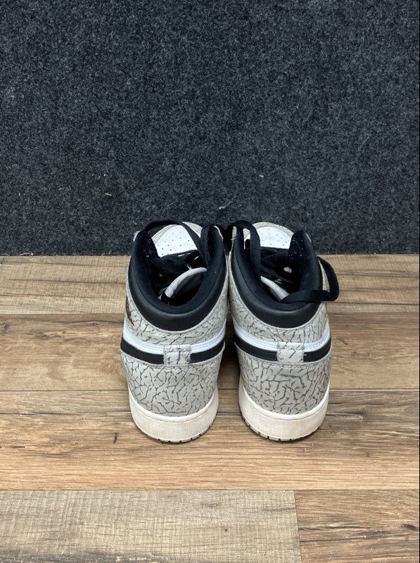 Air Jordan 1 Retro High OG Elephant Print Youth Size 5.5Y