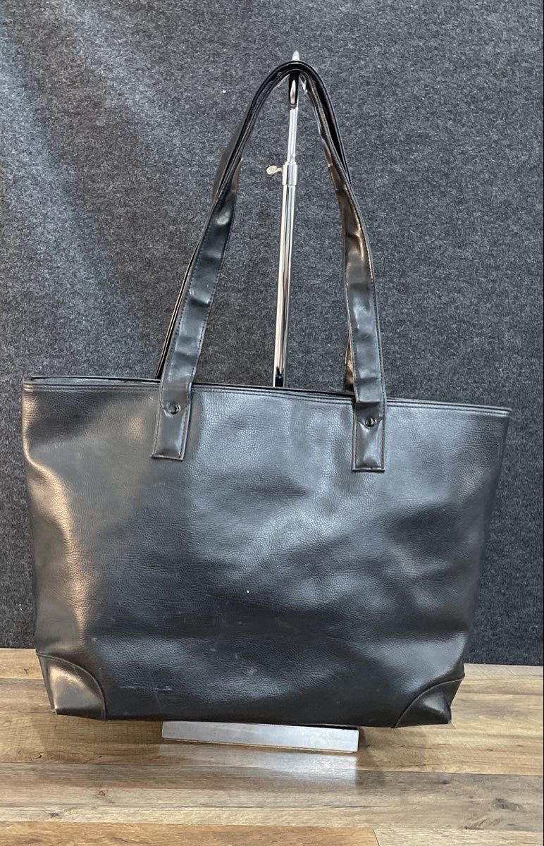 Liz Claiborne Black Faux Leather Large Tote Bag Gold Tone Hardware