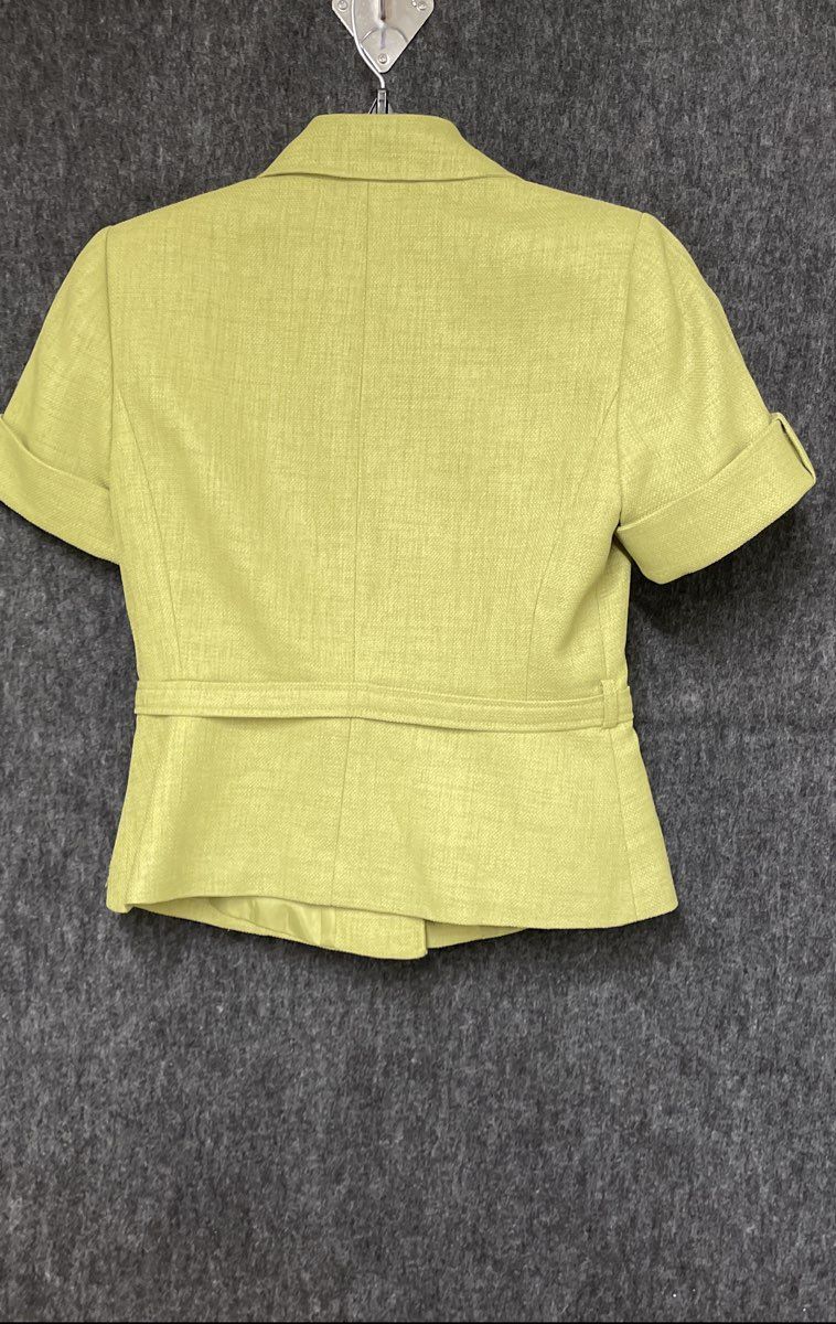 Tahari Women's Lime Green Short Sleeve Belted Utility Blazer Gold Buttons Sz 4P