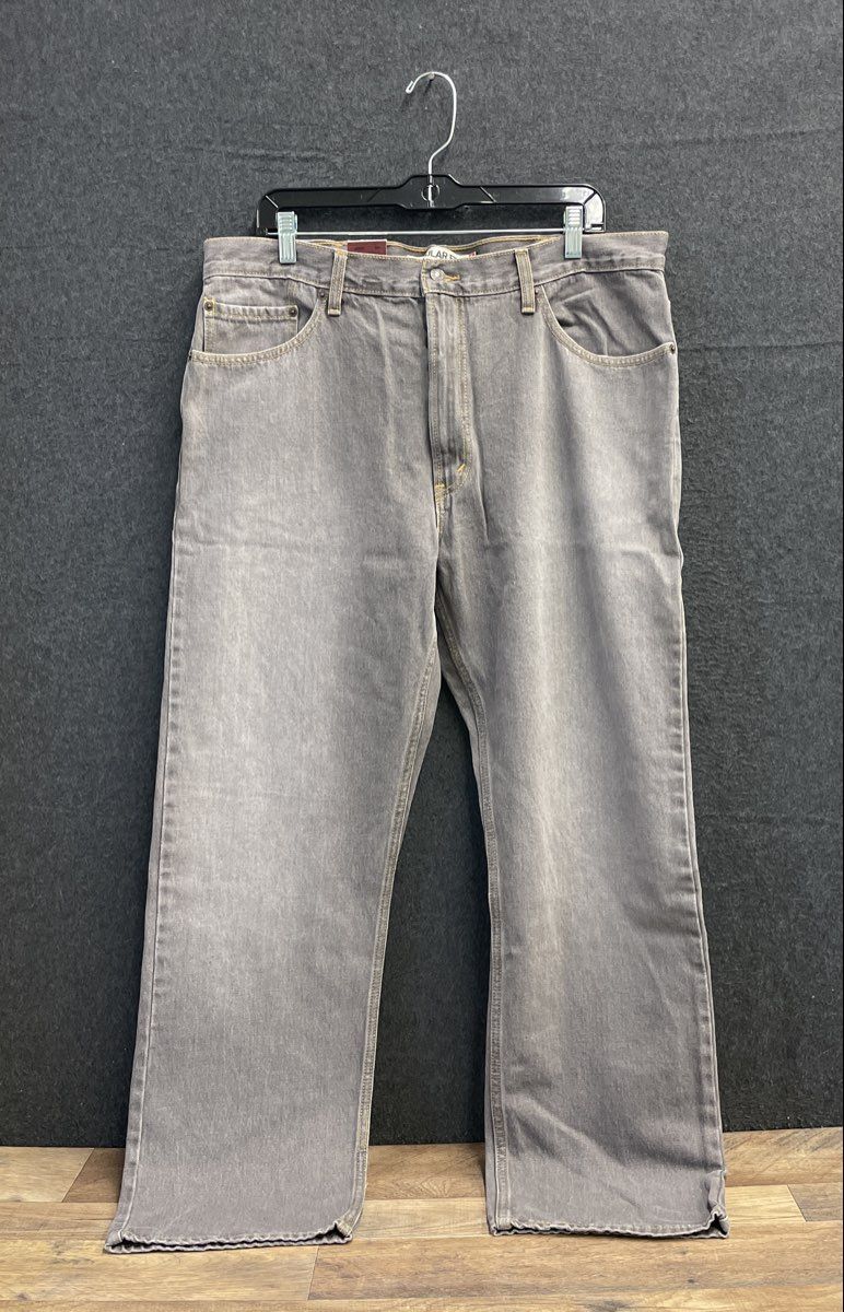 Levi's Men's 505 Regular Fit Gray Straight Leg Jeans Sz 38x30 NWT