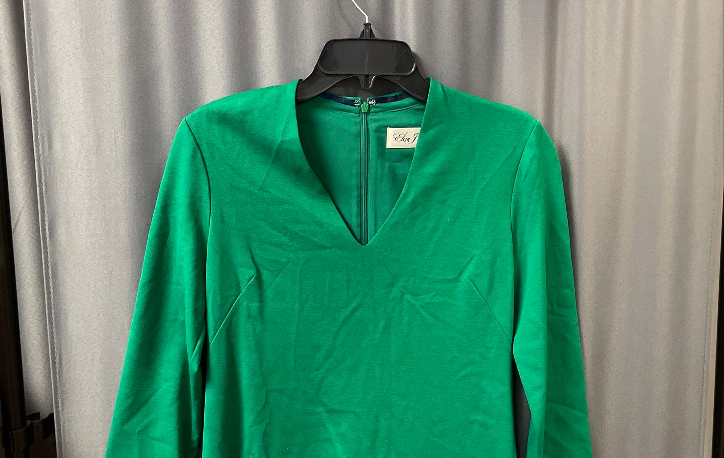 Eliza J Women's Green V-Neck 3/4 Sleeve Button Detail Sheath Dress Size 4