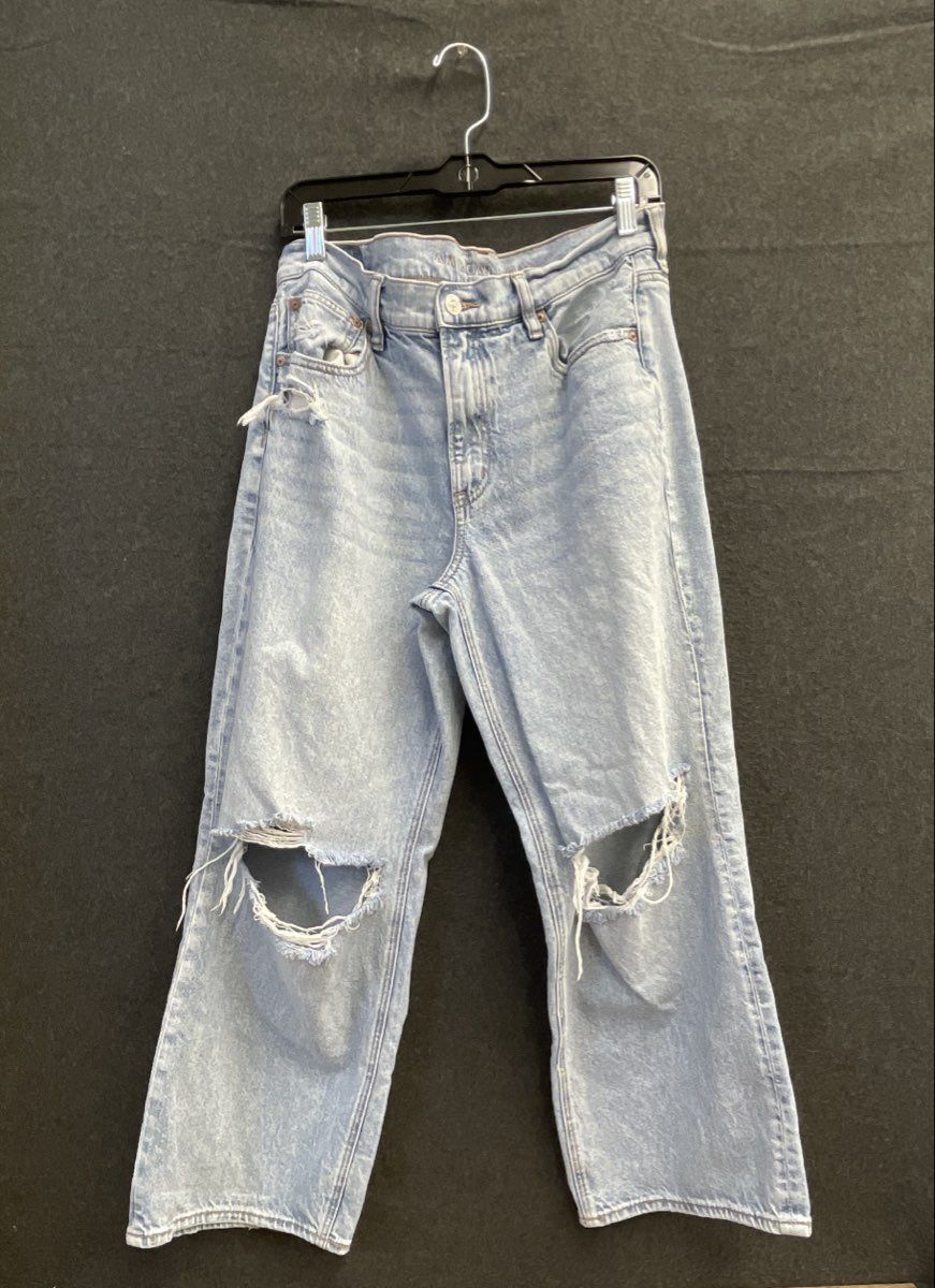 American Eagle Women's Wide Leg Distressed Light Wash Strigid Jeans Sz 12 Short