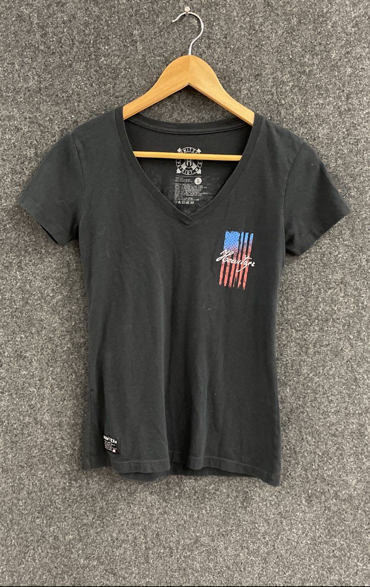 Howitzer Patriot Mfg American Flag Pledge of Allegiance V-Neck T-Shirt Sz L