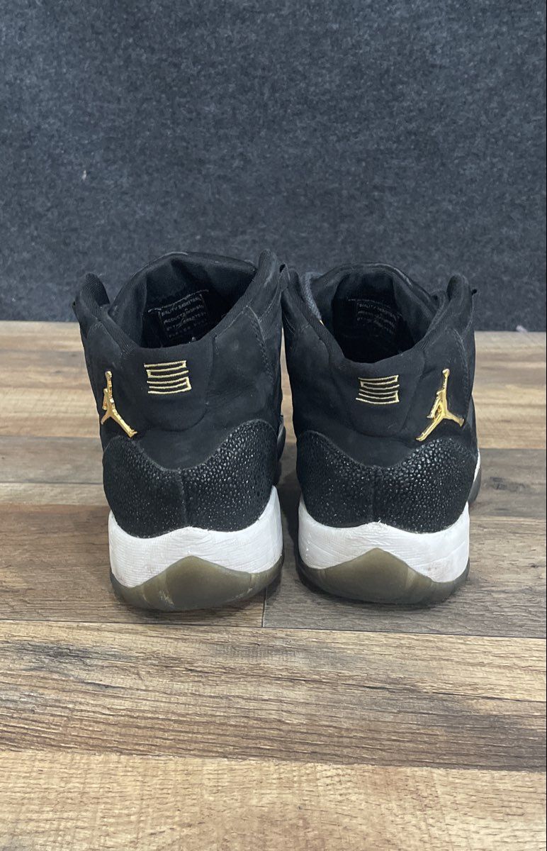 Air Jordan 11 Retro Heiress Black Metallic Gold Youth GS Size 6.5Y
