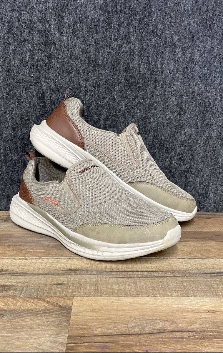 Skechers Relaxed Fit Slade Lucan Khaki Tan Slip-on Sneakers Men's Size 10 WW