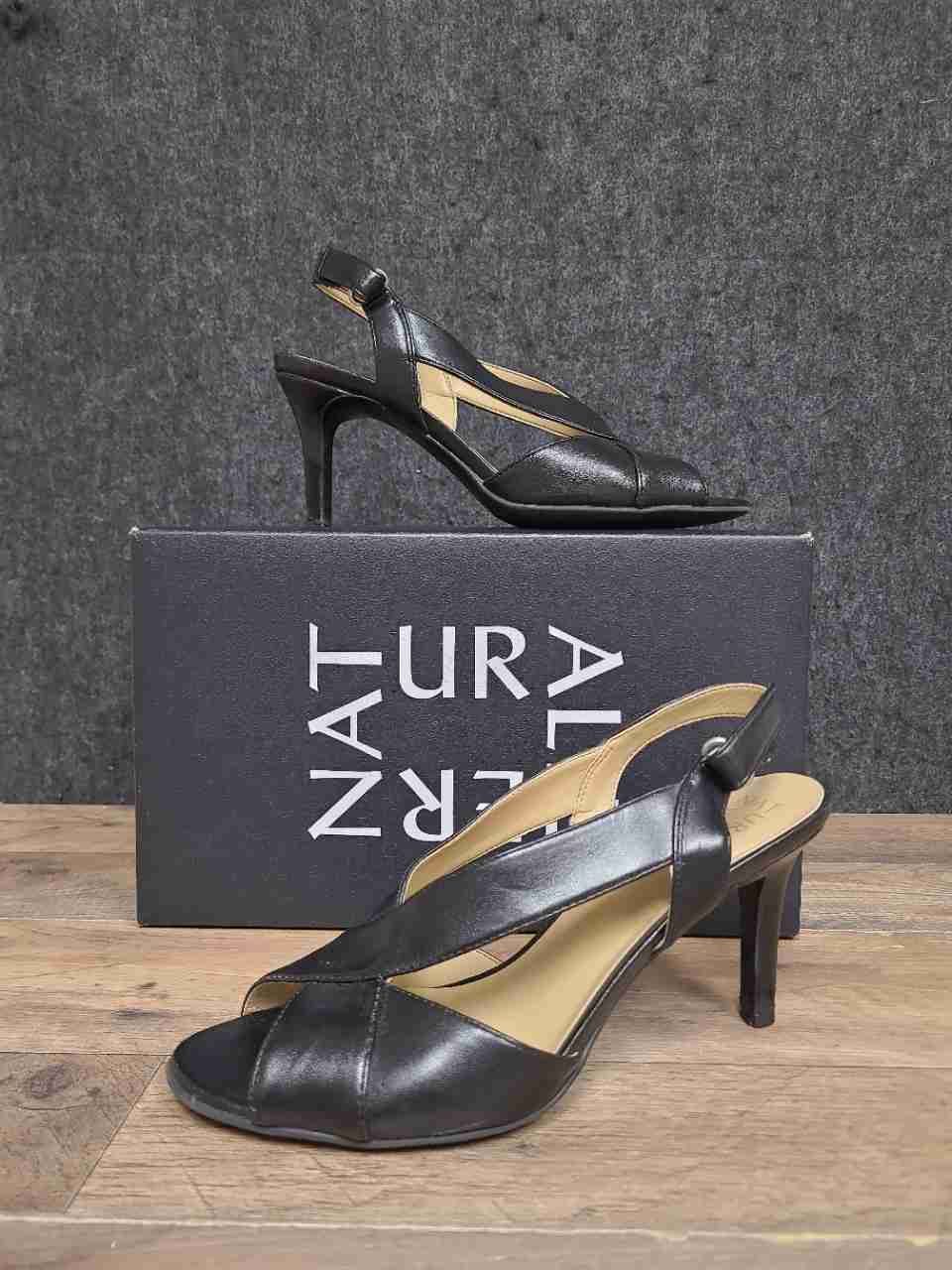 Naturalizer Barrie Black Smooth Slingback Heel Sandal Women's Size 8.5 M