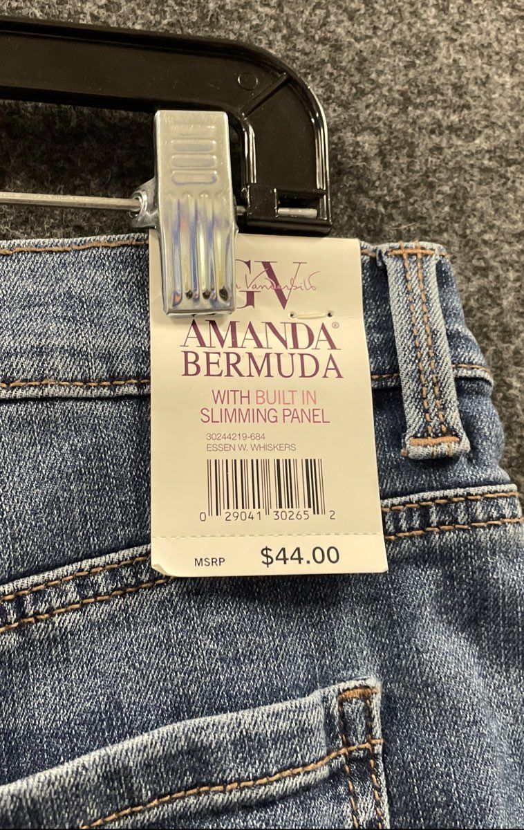 Gloria Vanderbilt Women's Amanda Bermuda Blue Whiskers Slimming Shorts NWT 12P