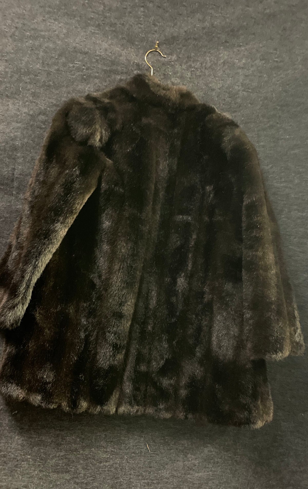 Vintage Carly Monterey Women's Brown Faux Fur Pile Coat Made in USA Size 6