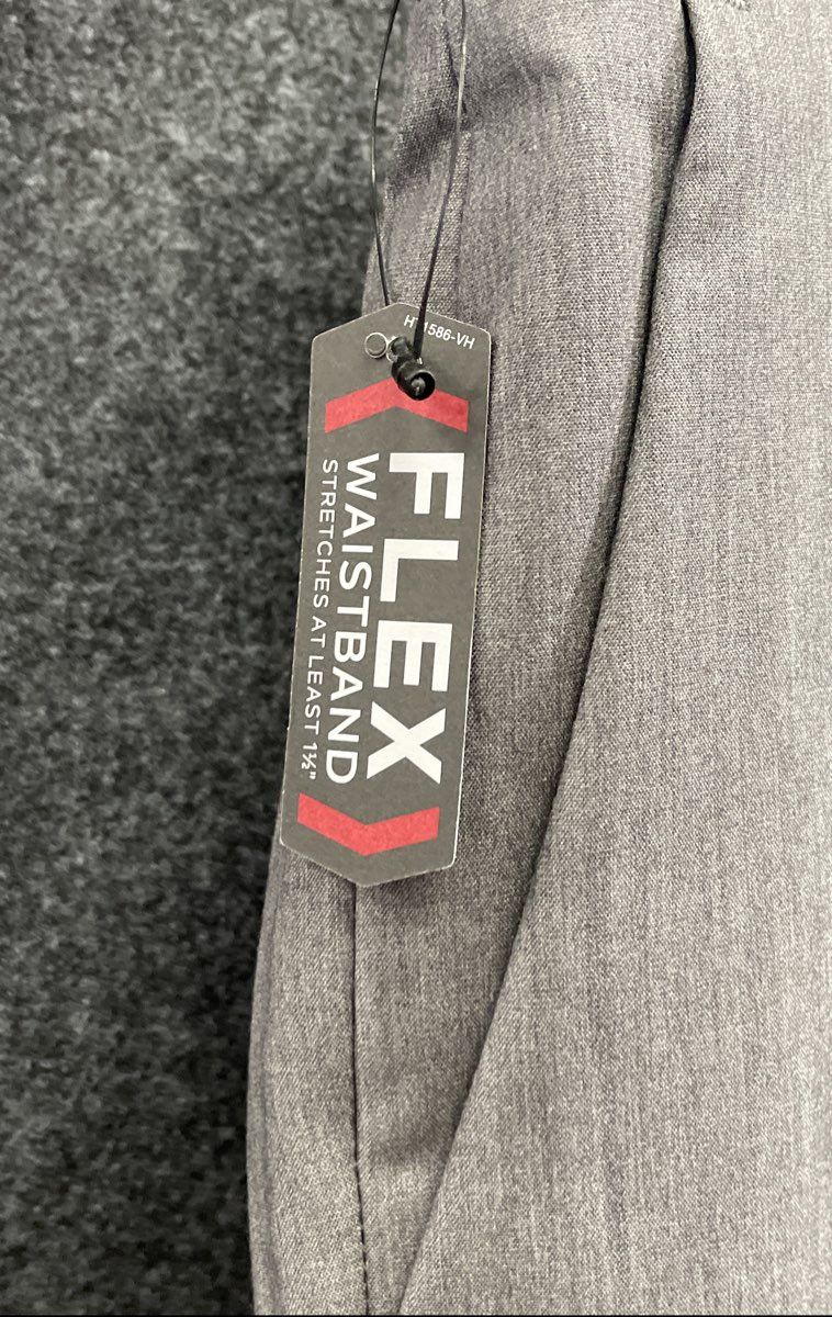 Van Heusen Men's Silver Grey Flex Straight Fit Non-Iron Dress Pants 42x30 NWT