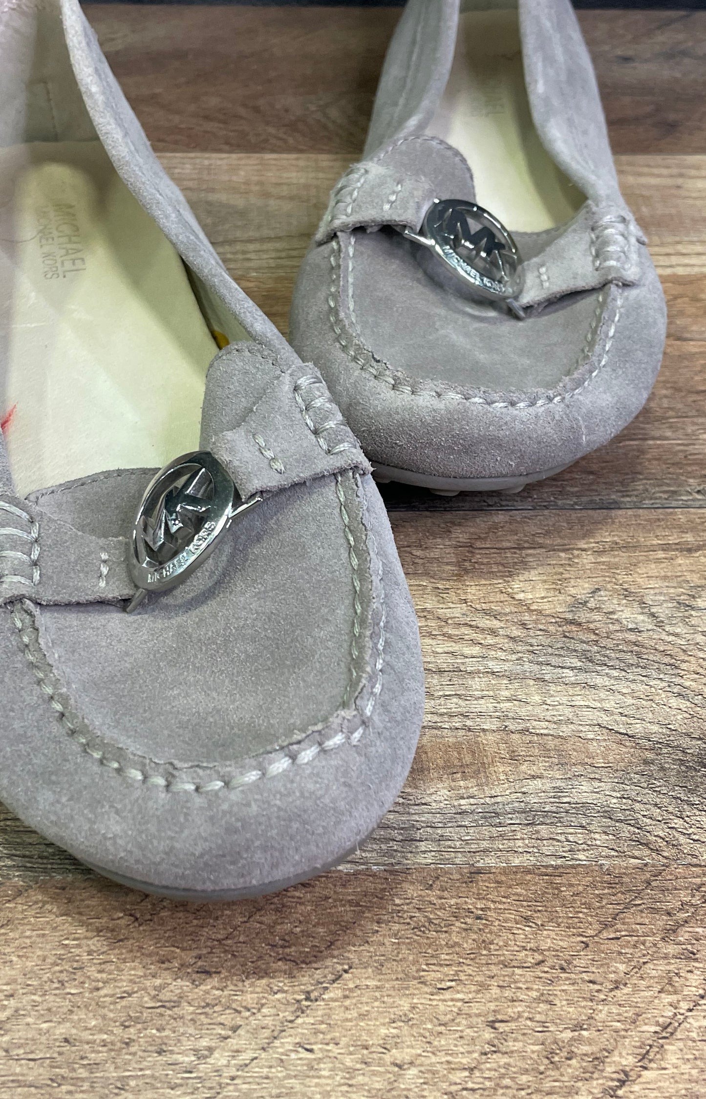 Michael Kors Sutton Grey Suede Driving Moccasin Flat Loafers Women's Size 10M