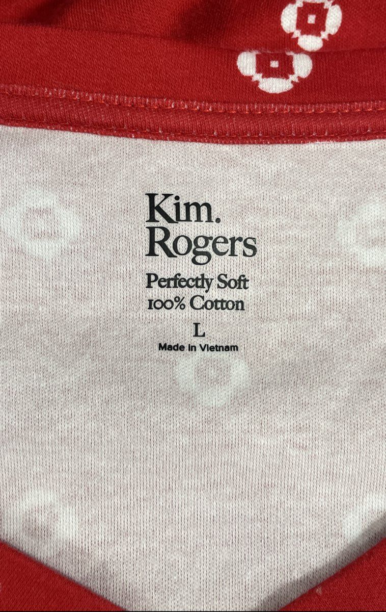 Kim Rogers Women's V-Neck T-Shirts Lot of 2 Red Blue Geometric Print Sz L