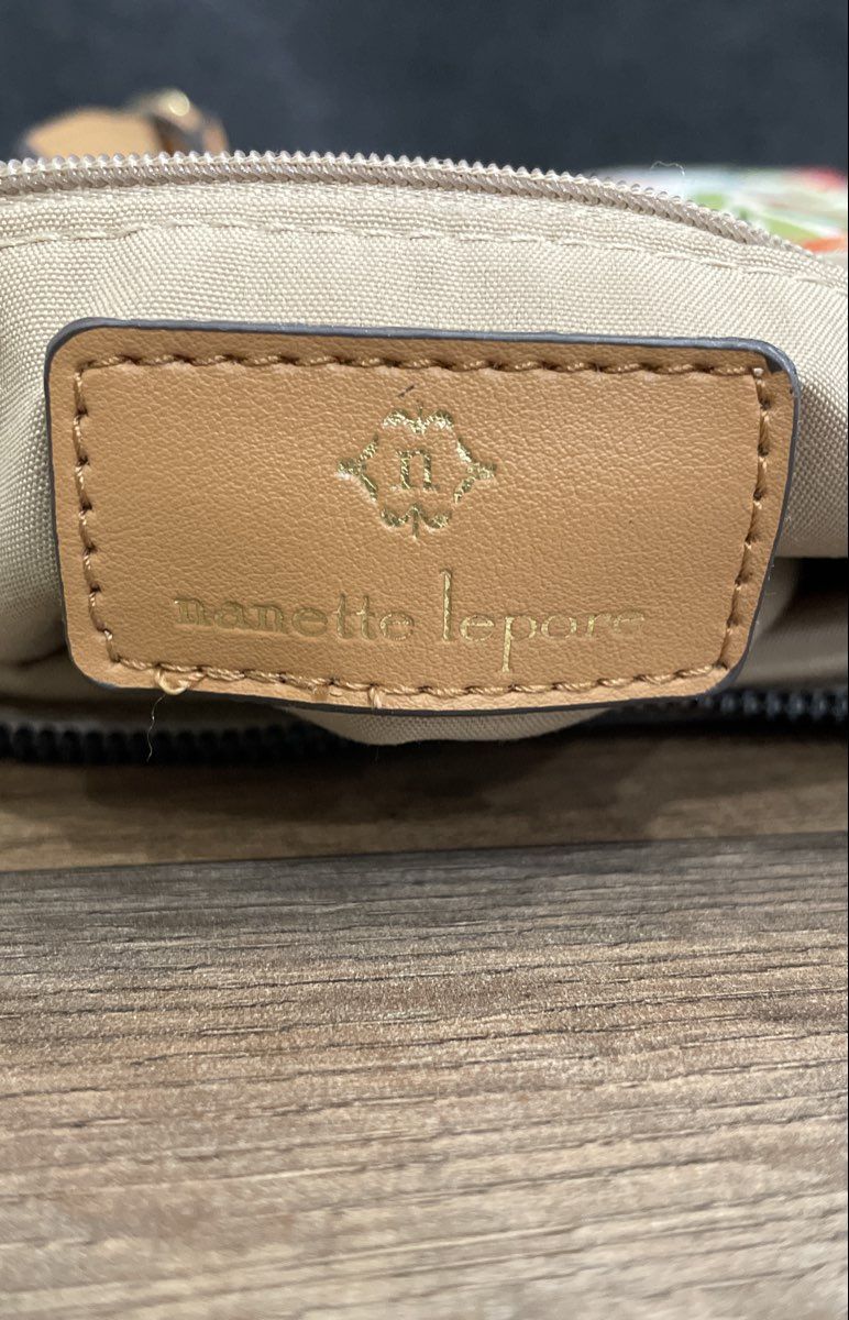 Nanette Lepore White Floral Leather Crossbody Purse Bag Front Pockets Pouch