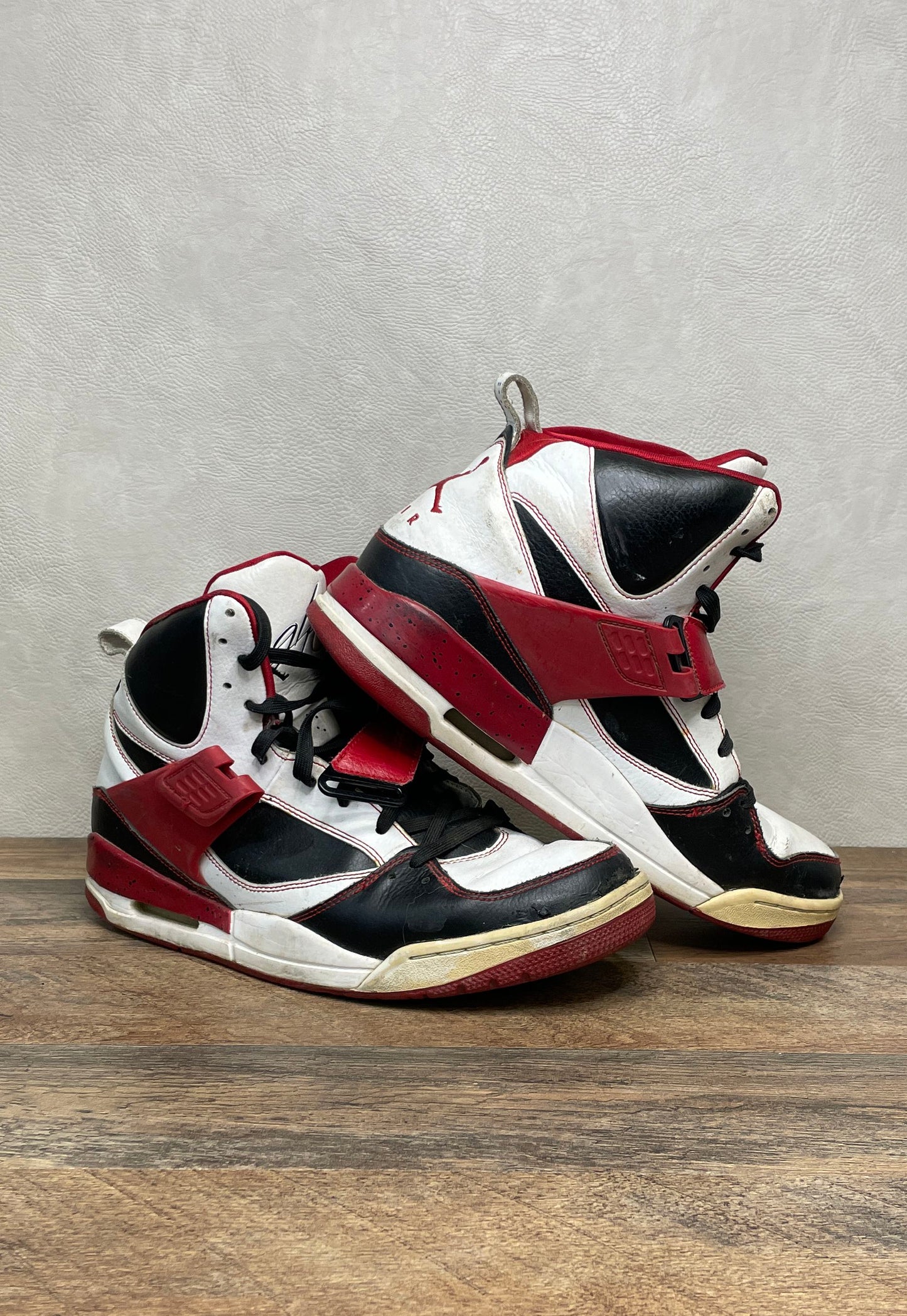 Nike Air Jordan Flight 45 High White Black Gym Red Sneakers Men's Size 10.5