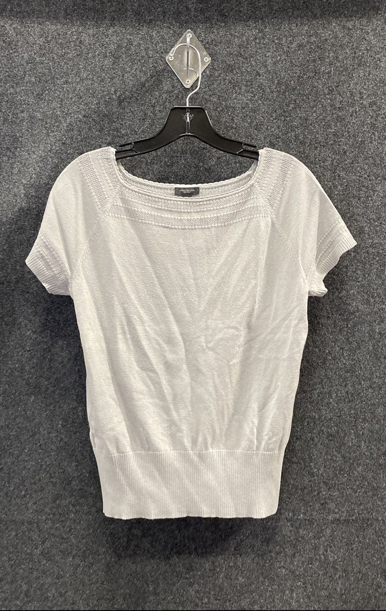Ann Taylor Factory Women's Grey Knit Short Sleeve Pointelle Boat Neck Top Sz M