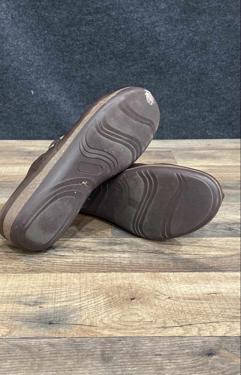 Kim Rogers Forsythe Brown Faux Leather Braided Strap Clogs Women's Size 9.5 M