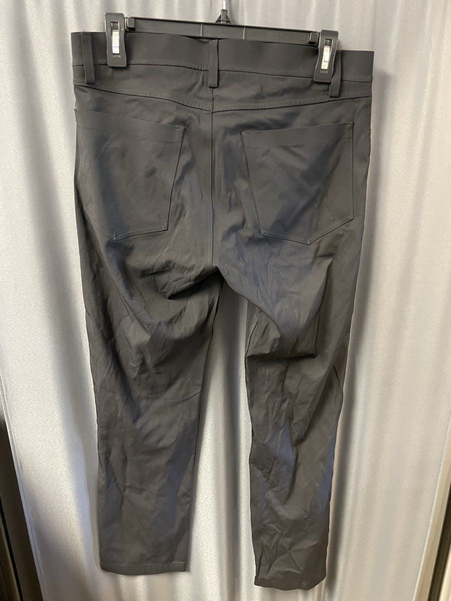 Theory Men's Black Raffi Slim Fit Tech Neoteric Polyamide Pants Size 30