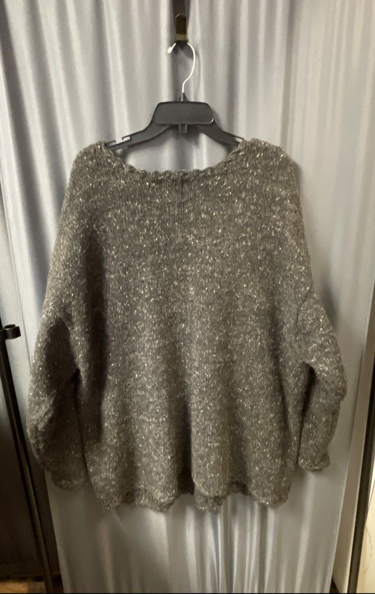 Vintage JK America Women's Gray Wool Angora Snowflake Beaded Sweater Sz 22/24