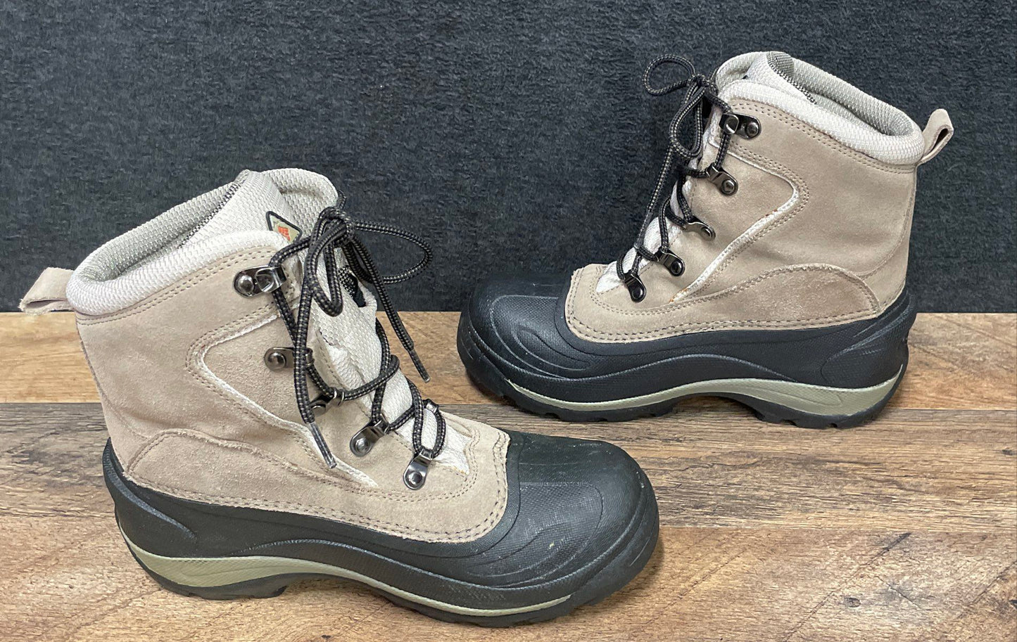Vintage 2005 Columbia Cascadian Summit Tusk/Desert Fire Snow Boots 7 DS