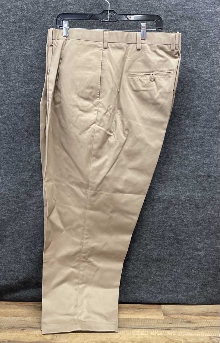 Jos A Bank Men's Traveler Beige Dress Pants Traditional Fit NWT Size 52x29