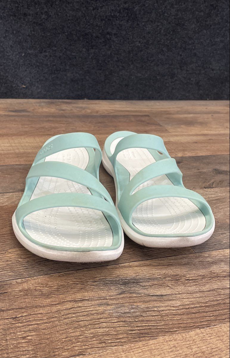 Crocs Swiftwater Sandal Mint White Flat Strappy Sandals Women's Size 9