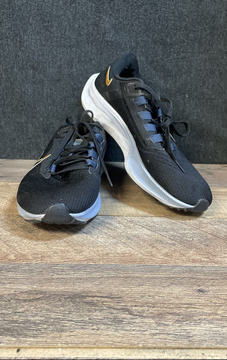 Nike Air Zoom Pegasus 38 Black Metallic Gold Running Shoes Women's Size 8