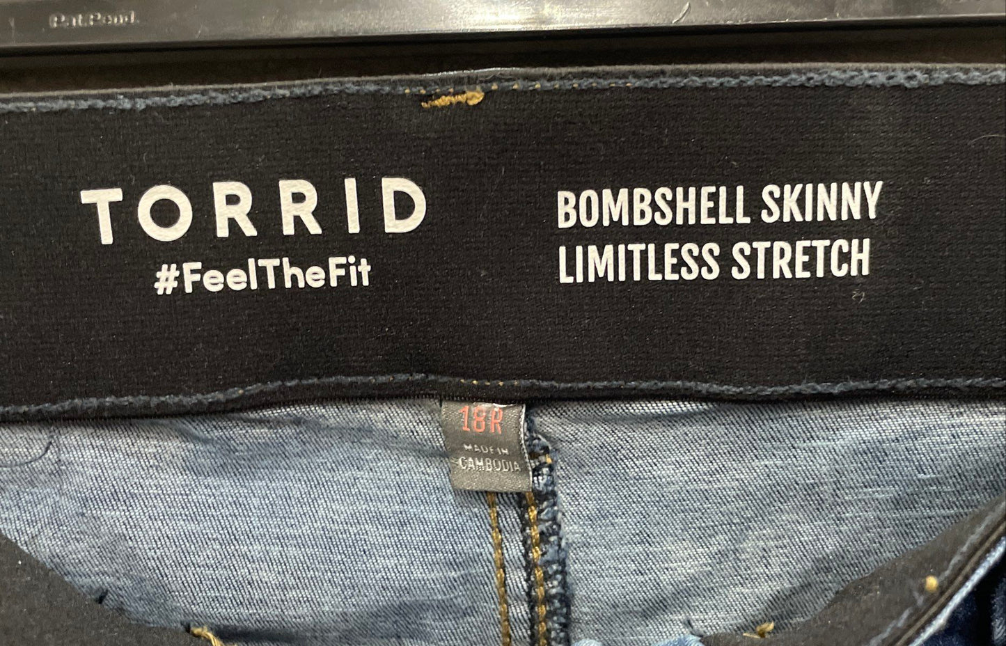 Torrid Women's Blue Bombshell Skinny Jeans Limitless Stretch Sz 18R