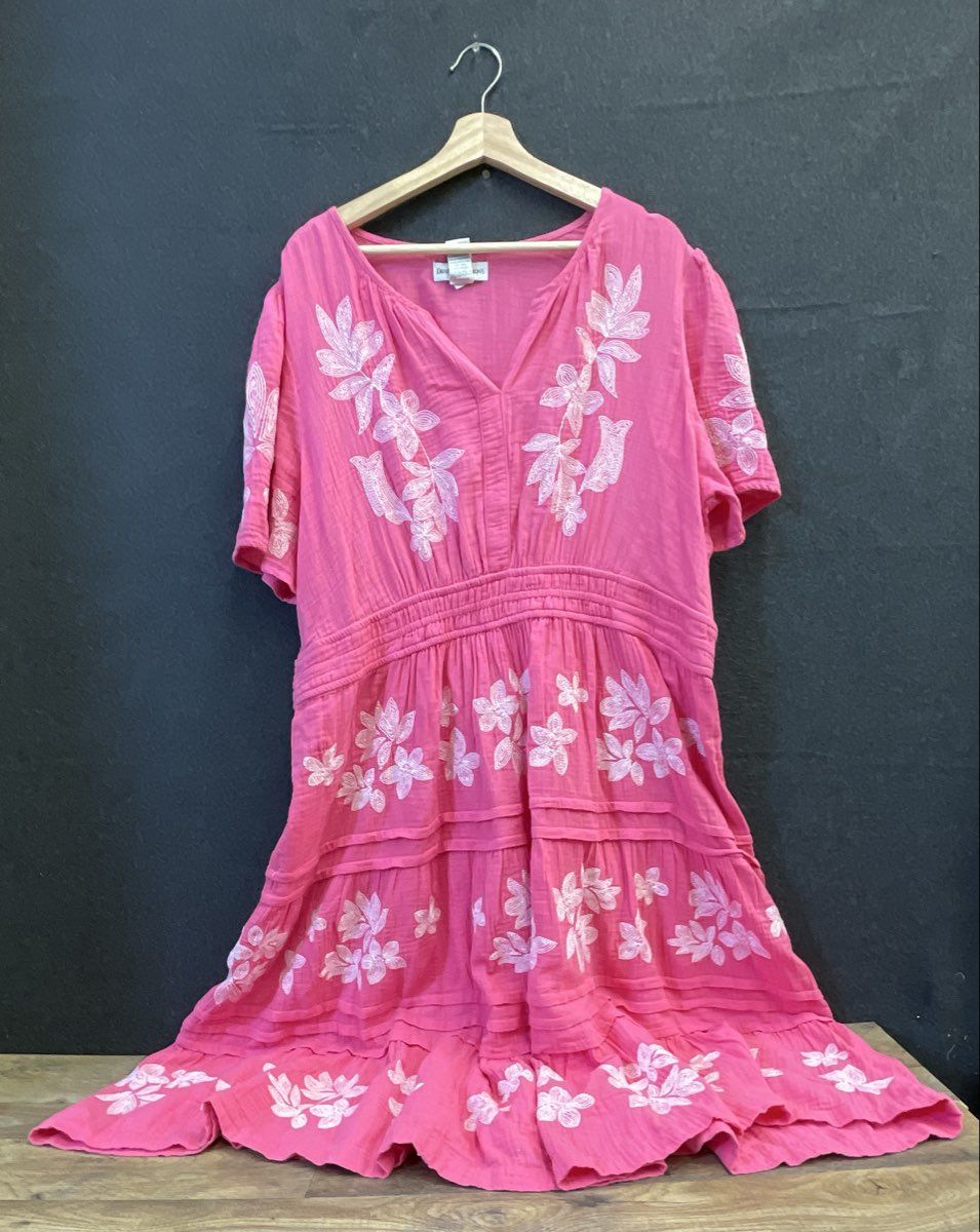 Draper's & Damon's Women's Pink Embroidered Floral Tiered V-Neck Cotton Dress 1X