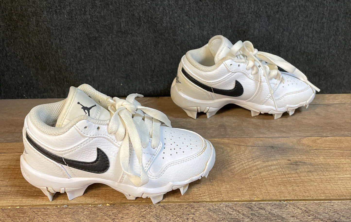 Nike Air Jordan 1 Mid MCS White Black Kids Youth Baseball Cleats Size 10C