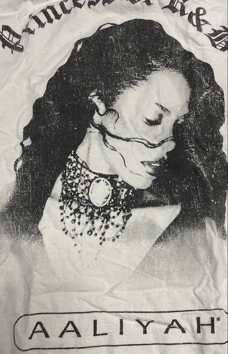 Aaliyah Princess of R&B Graphic T-Shirt Reprint C-Life Group Sz M