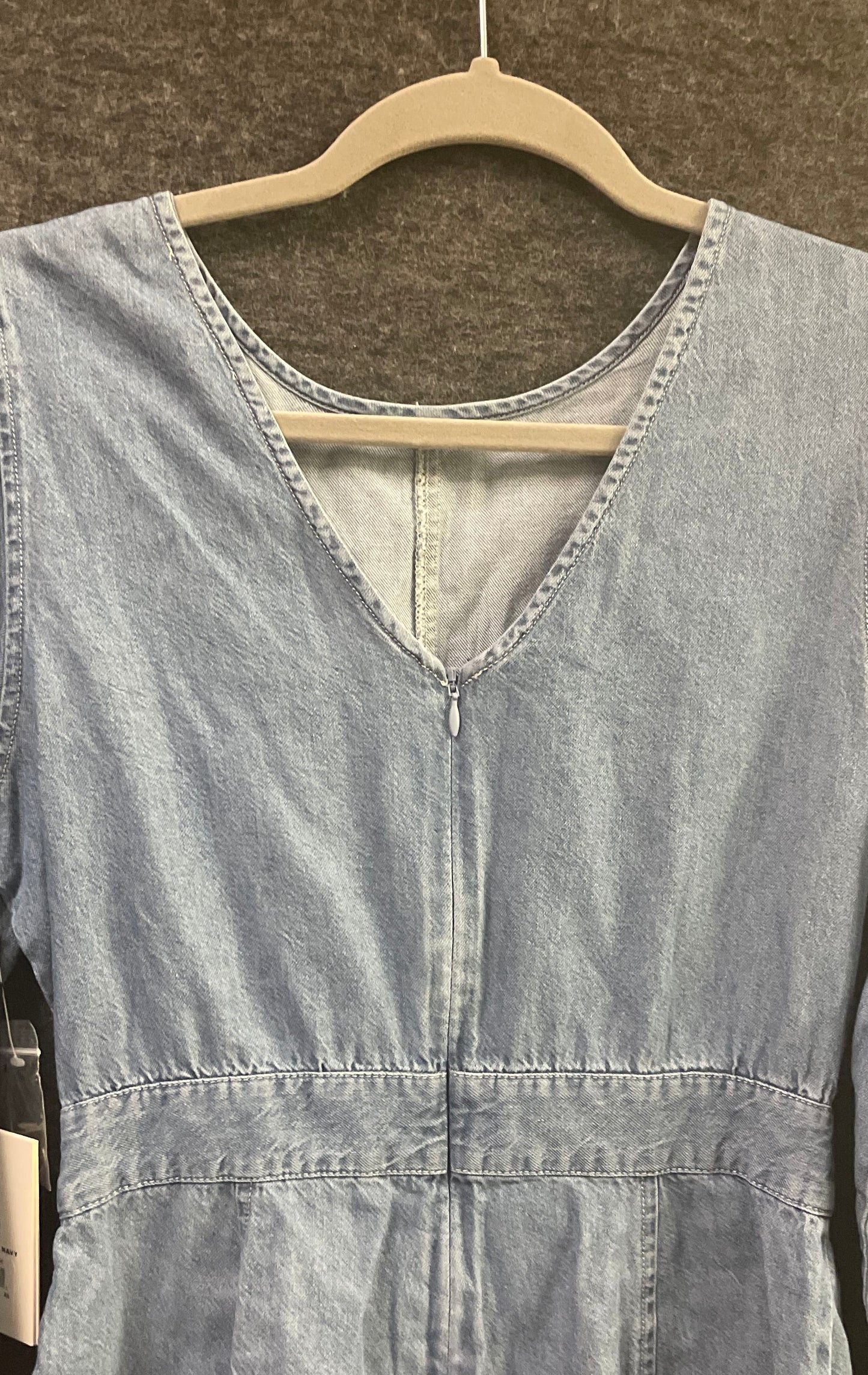 Something Navy Women's Denim Tunic Blouse Med Vintage Wash V-Back Zip NWT Sz XS