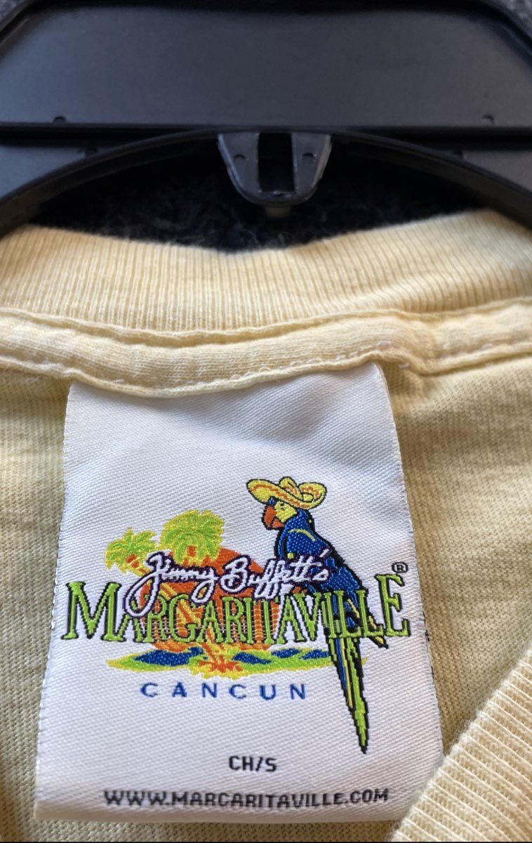 Jimmy Buffett's Margaritaville Cancun Mexico T-Shirt Parrot Graphic Yellow Sz S