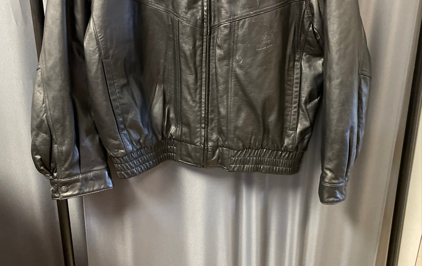 Roundtree & Yorke Men's Black Vintage 90s Bomber Leather Jacket Sz L