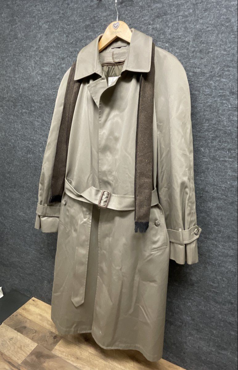 London Fog Men's Vintage 90s Tan Belted Trench Coat Zip Out Lining Sz 42 REG
