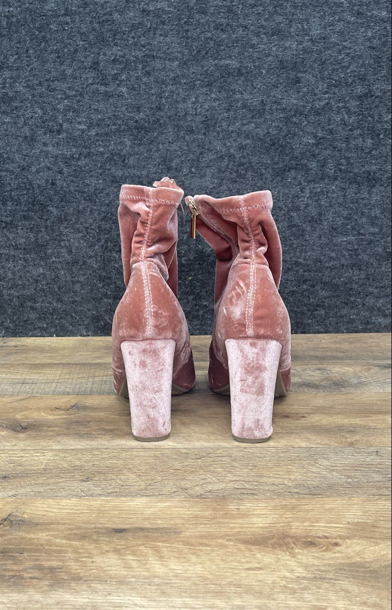 Bamboo Pink Velvet Chunky Block Heel Ankle Booties Women's Size 7