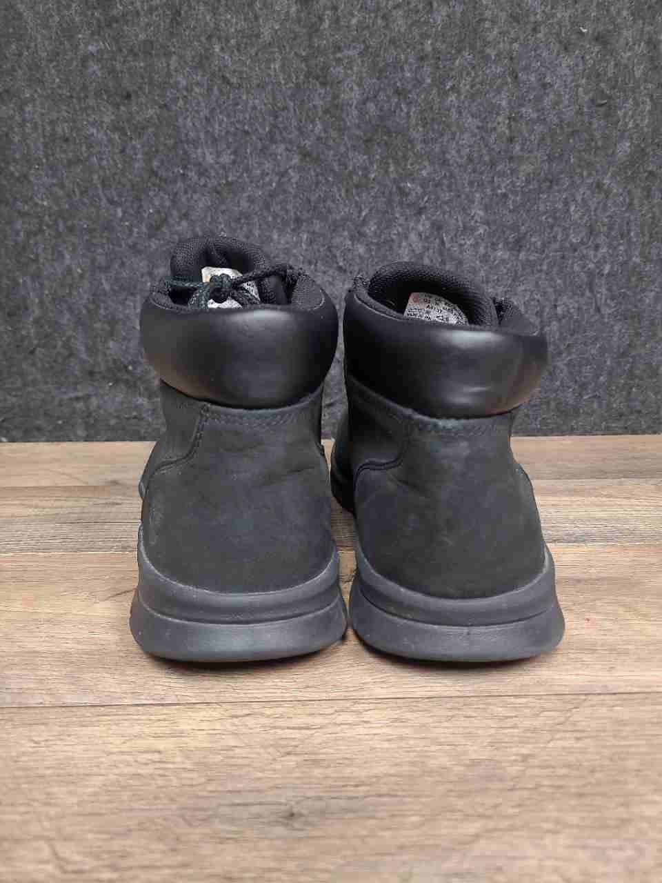 Timberland Seneca Bay Chukka Dark Grey Leather Ankle Boots Men's Size 10.5