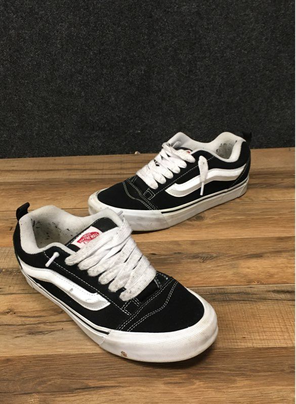 Vans Knu Skool Black White Suede Puffy Skate Shoes Men's Size 8 Women's 9.5