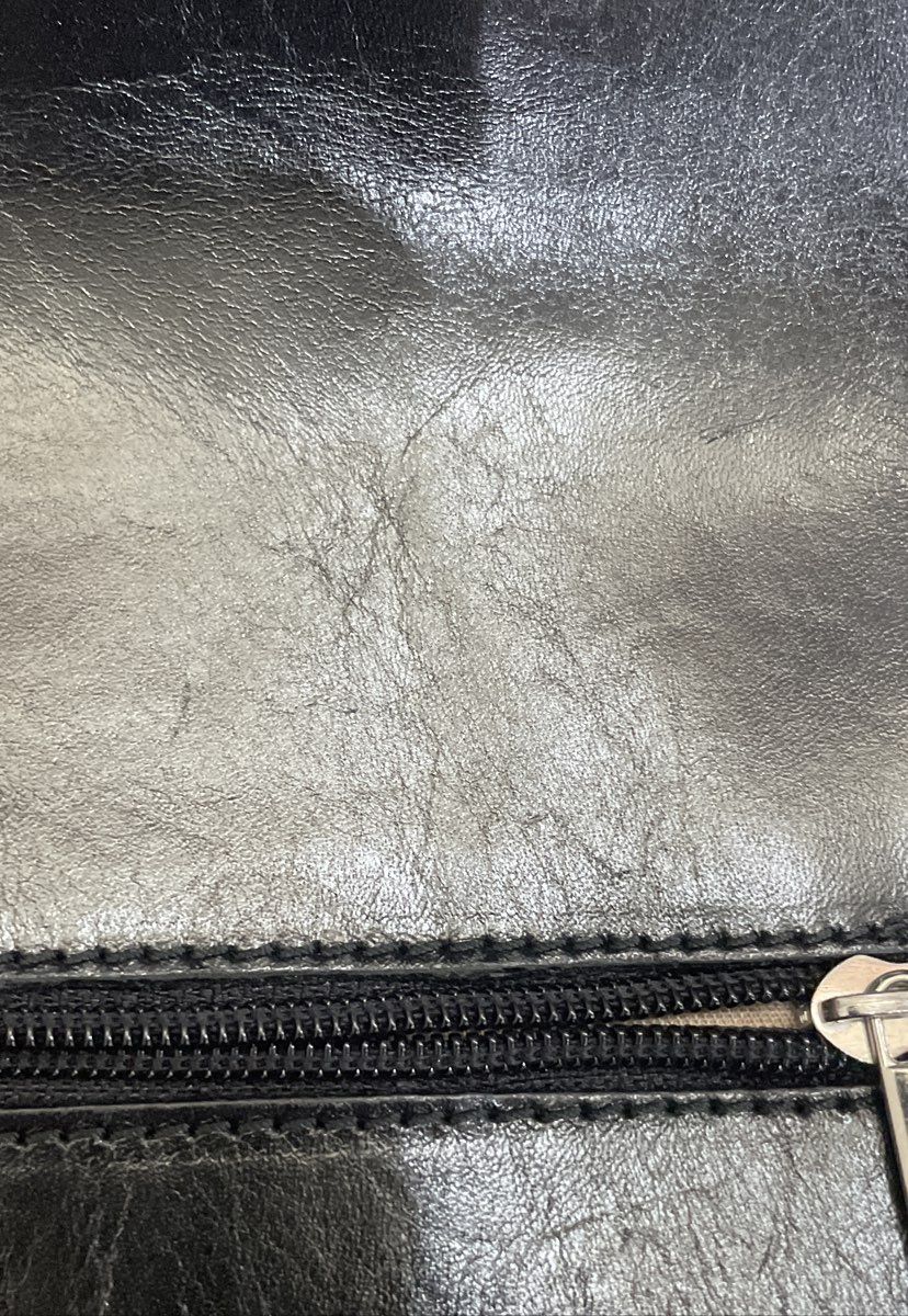 Vintage Vera Pelle Black Leather Made in Italy Crossbody Bag Silver Hardware