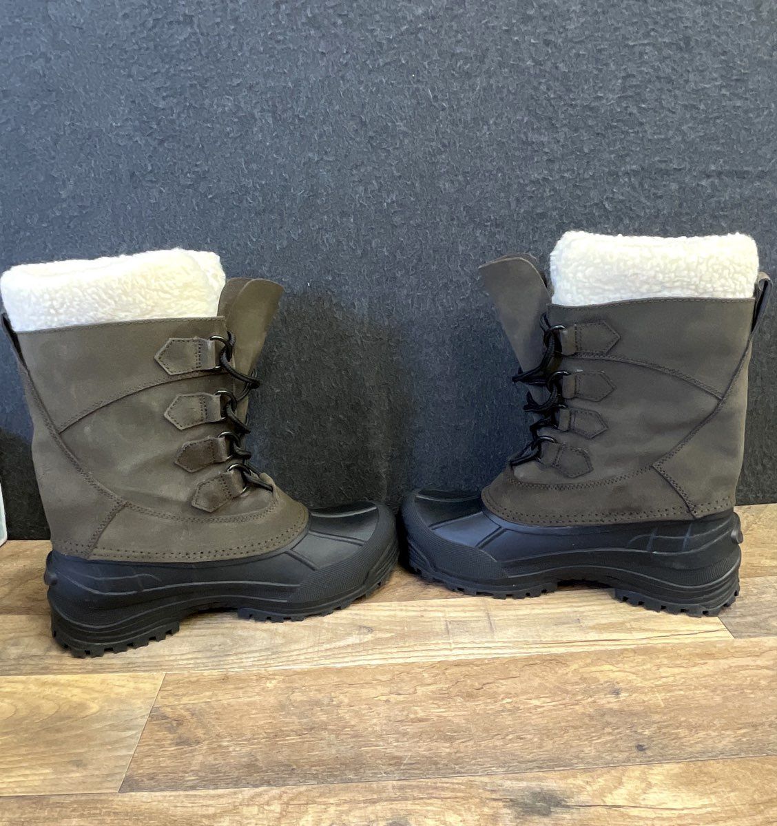 Adventuridge Men's Winter Boots Dark Brown Suede Duck Boots Size 9