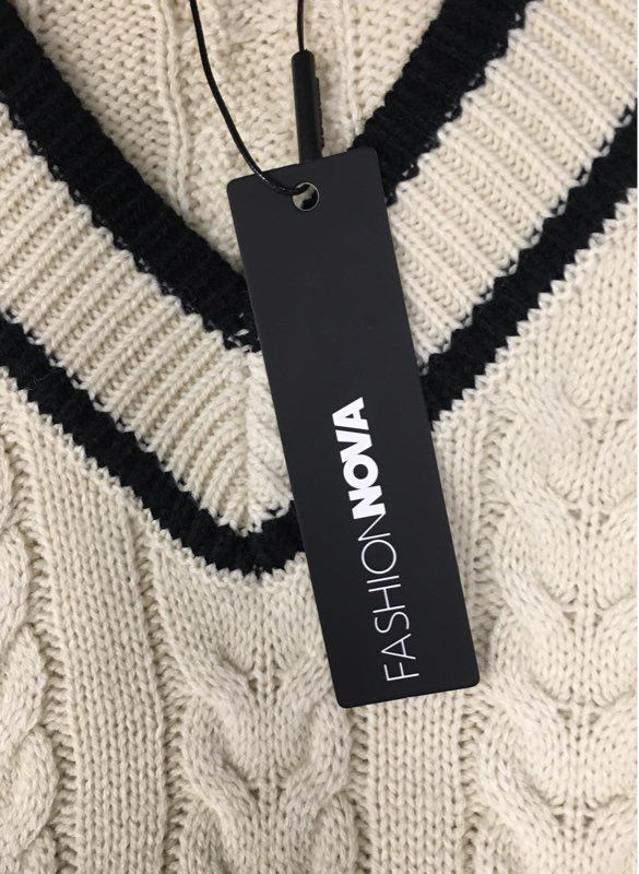 Fashion Nova Women's Cream Cable Knit V-Neck Varsity M Sweater Dress Sz S NWT