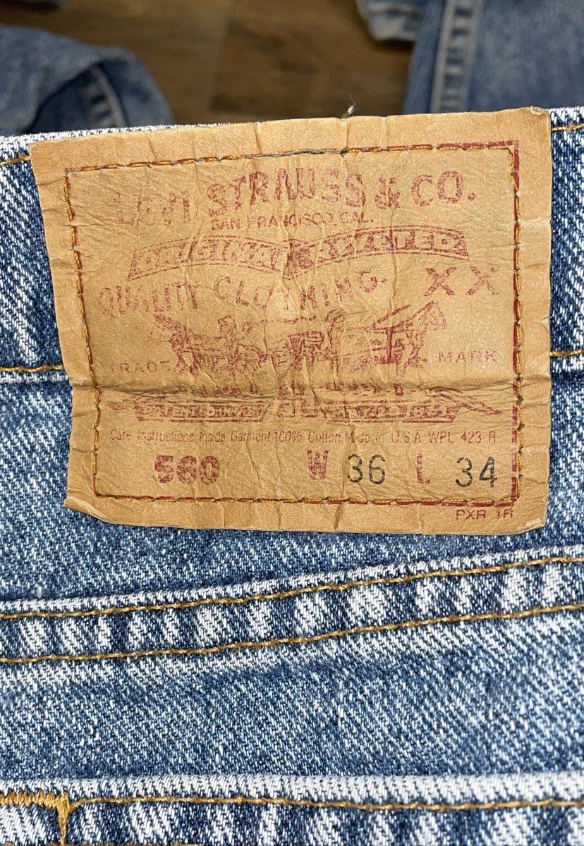Vintage 90s Levi's 560 Comfort Fit Tapered Leg Jeans Made in USA Sz 36x34