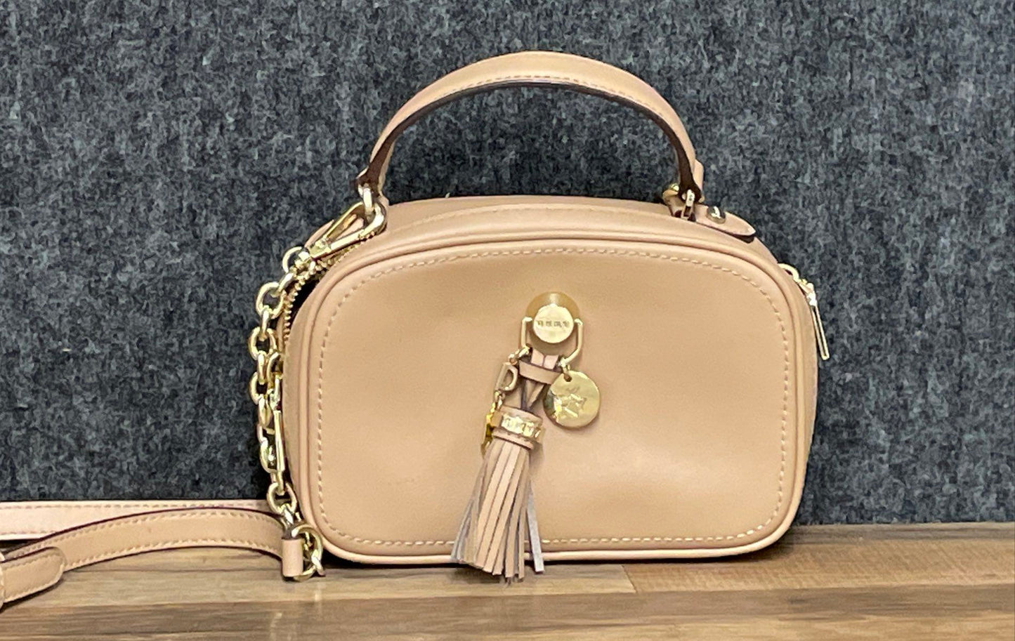 DKNY Beige Leather Tassel Camera Bag Crossbody Purse Gold Hardware