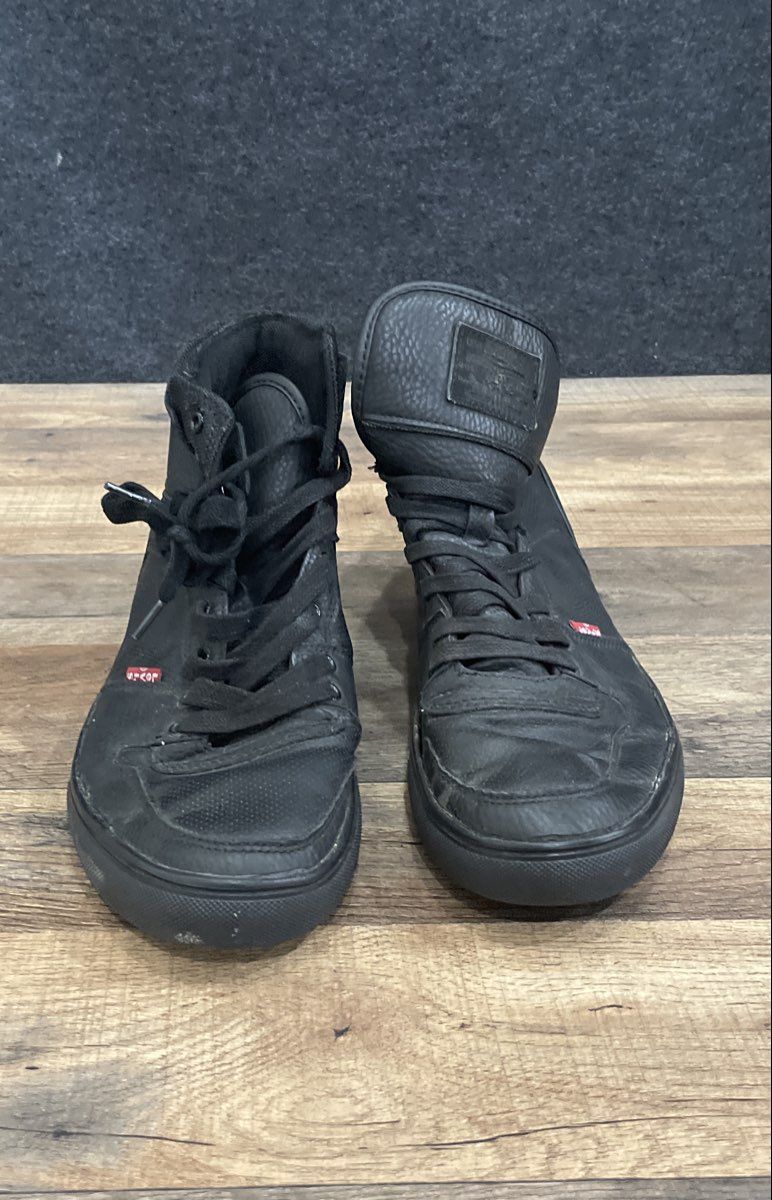 Levi's Triple Black Faux Leather Lifestyle High Top Sneakers Size 12