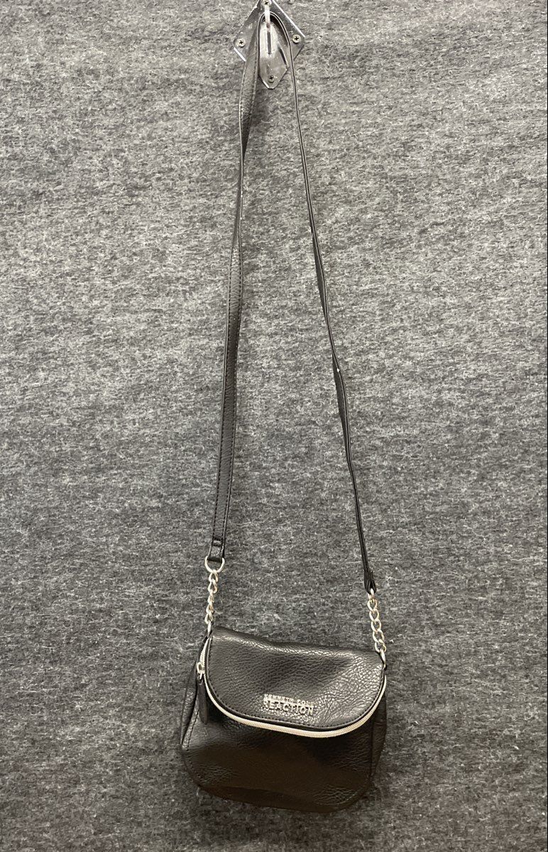 Kenneth Cole Reaction Black Pebbled Crossbody Bag Silver Chain Hardware