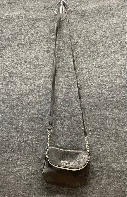 Kenneth Cole Reaction Black Pebbled Crossbody Bag Silver Chain Hardware