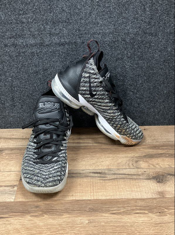 Nike LeBron 16 XVI Oreo Battleknit Black White Basketball Sneakers Size 11