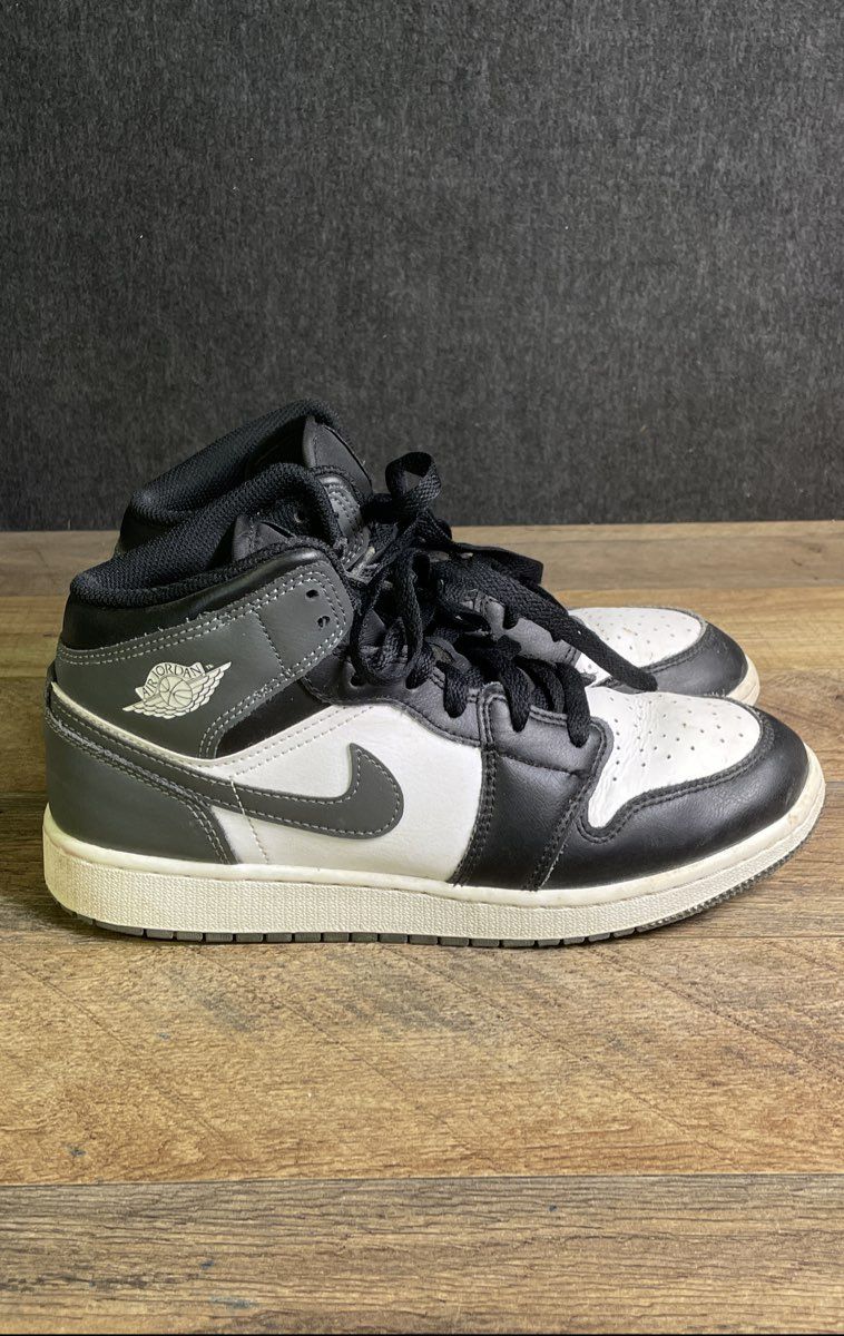 Nike Air Jordan 1 Mid Black White Particle Grey Youth Sneakers Size 6.5Y