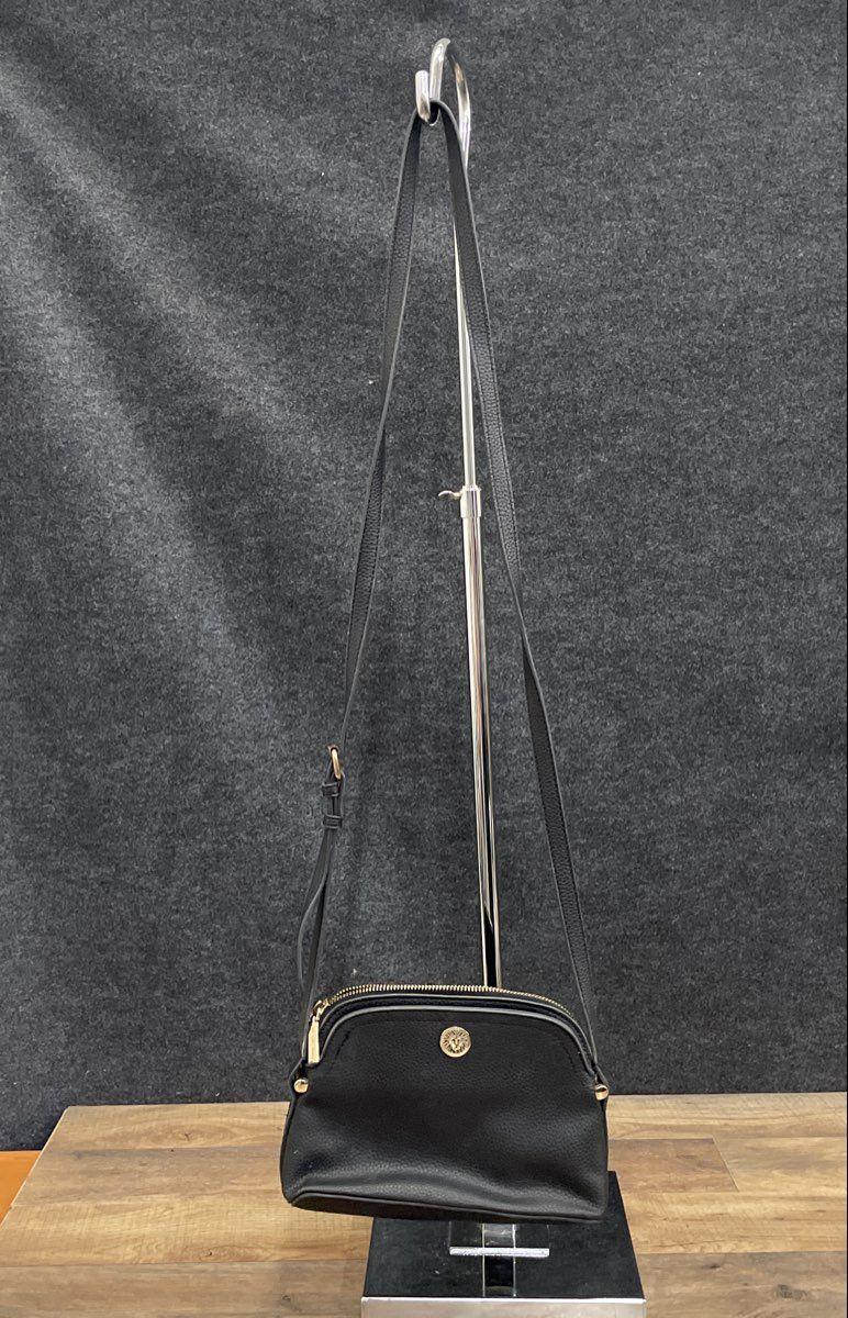 Anne Klein Black Pebbled Crossbody Handbag Gold Tone Lion Logo Sm/Med