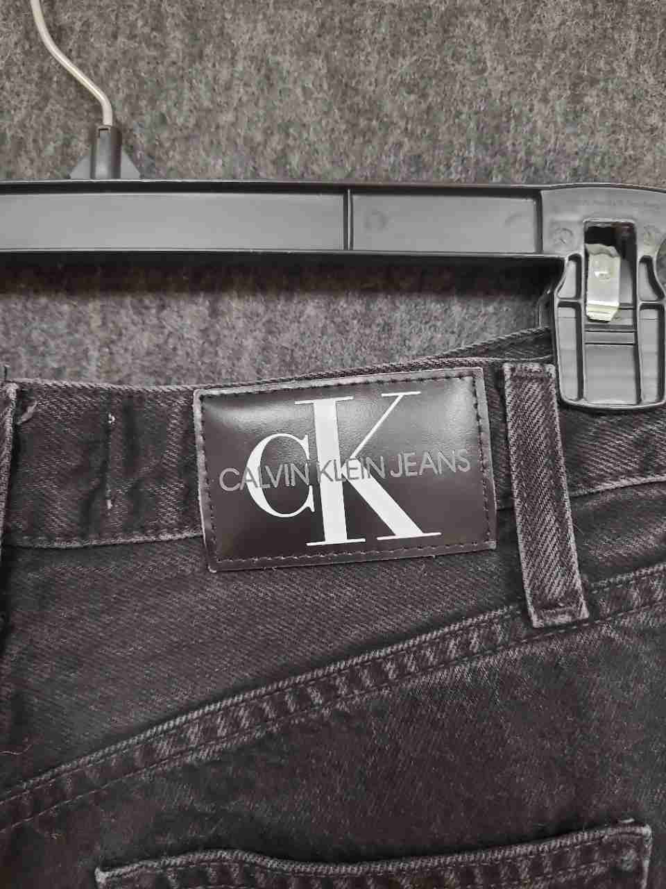 Calvin Klein Jeans Women's High Rise Relaxed Washed Black Cotton Jeans Sz 26